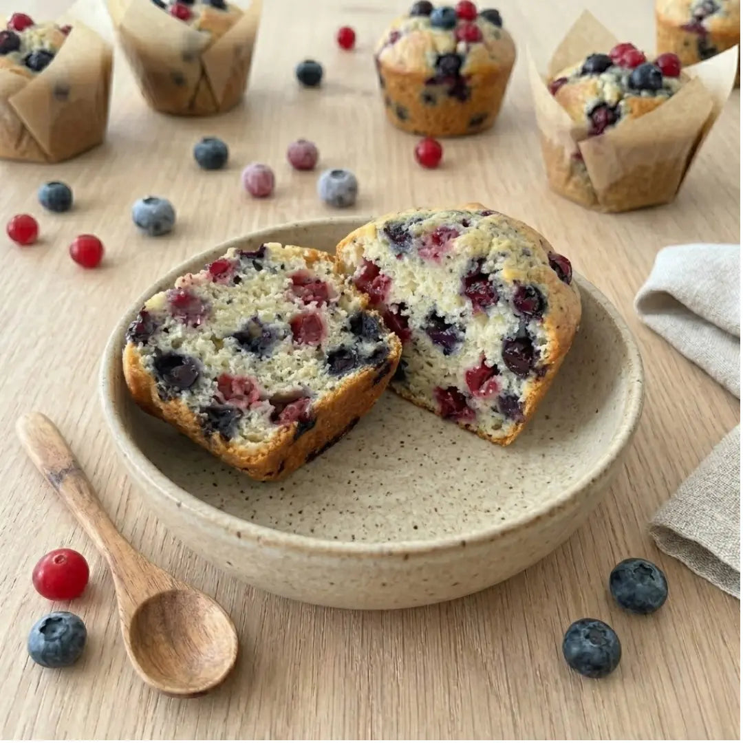 Recette : Muffins moelleux aux fruits rouges sans sucre ajouté (prêts en 10 min !)