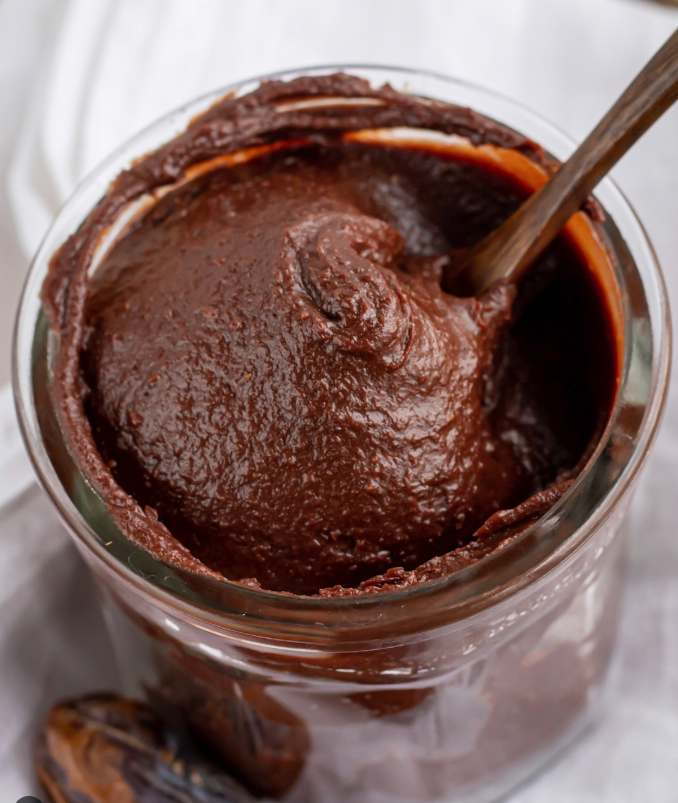 Pâte à Tartiner Maison aux Noisettes Torréfiées sans sucre : La Recette Gourmande et Équilibrée pour le Goûter